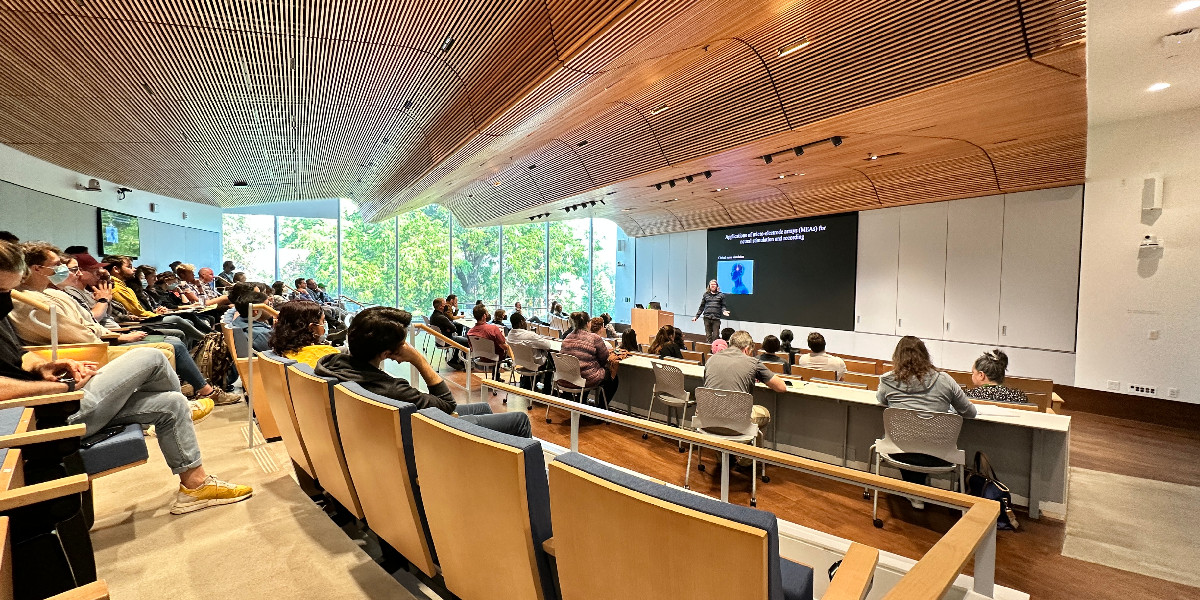 Thank you to everyone who joined us today for the #KnightCampusBioengineering Seminar Series. Great talks by @NaomiCPaxton and Morgan Brown! Join us for our next talk at 11 am on Oct. 17. Details TBA