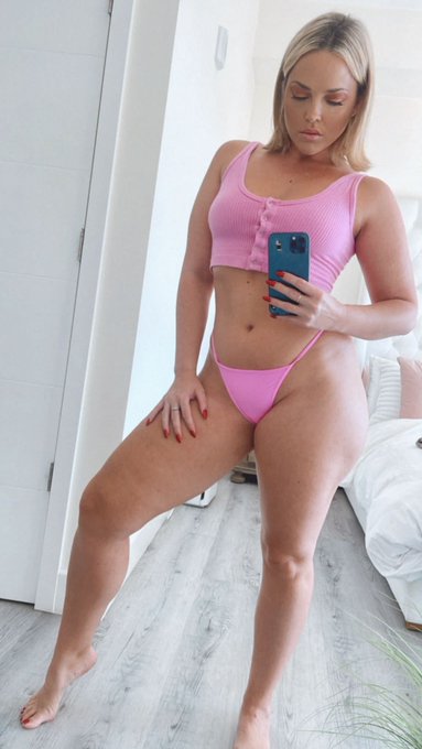 OnlyFans https://t.co/u3IOstn0SM https://t.co/3rXE9wfVcQ