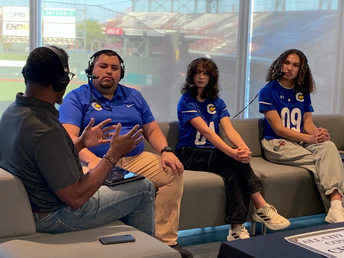 MrThomasOKCPS's tweet photo. Comet Take-Over on the @OKCCBSSPORTS105 Coaches Show today! That’s what you call #CometCity! 💙💛💫 @CSASMiddle @ClassenSASOKC @OKCPS_Athletics @OKCPS https://t.co/F7Rr40kwMR