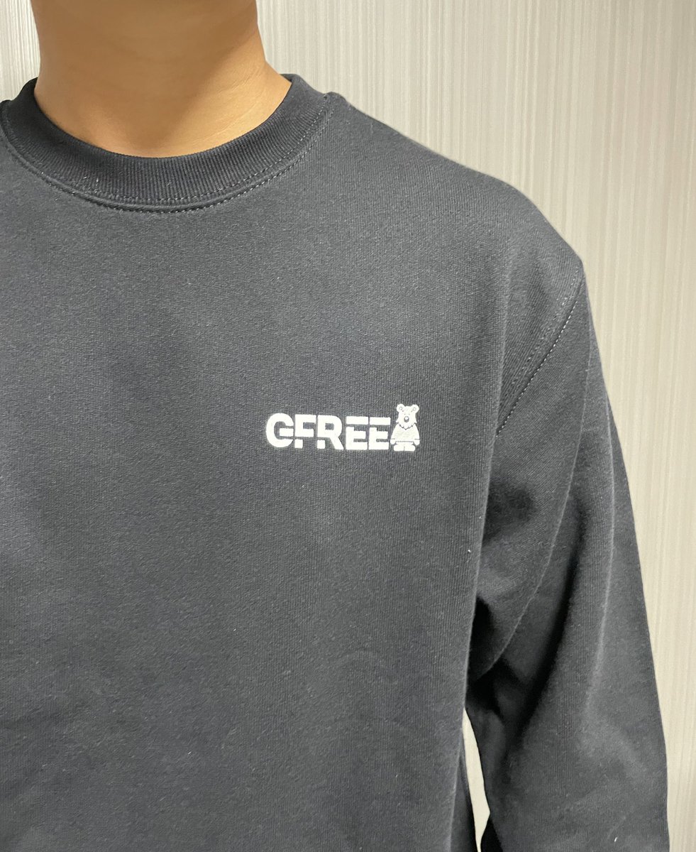 gfree_apparel's tweet photo. 新作アイテム‼️トレーナーを受注生産にて販売いたします。
GFREEオンラインショップにて予約開始しました🎊
https://t.co/UEFbiywFtG
商品詳細は画像にて😊
注文期間は10/4(火)〜10/12(水)とさせていただきます。
発送開始は11月初旬から順次発送予定です！
沢山のご注文お待ちしております🥹
#GFREE https://t.co/RcVnGGB3xg