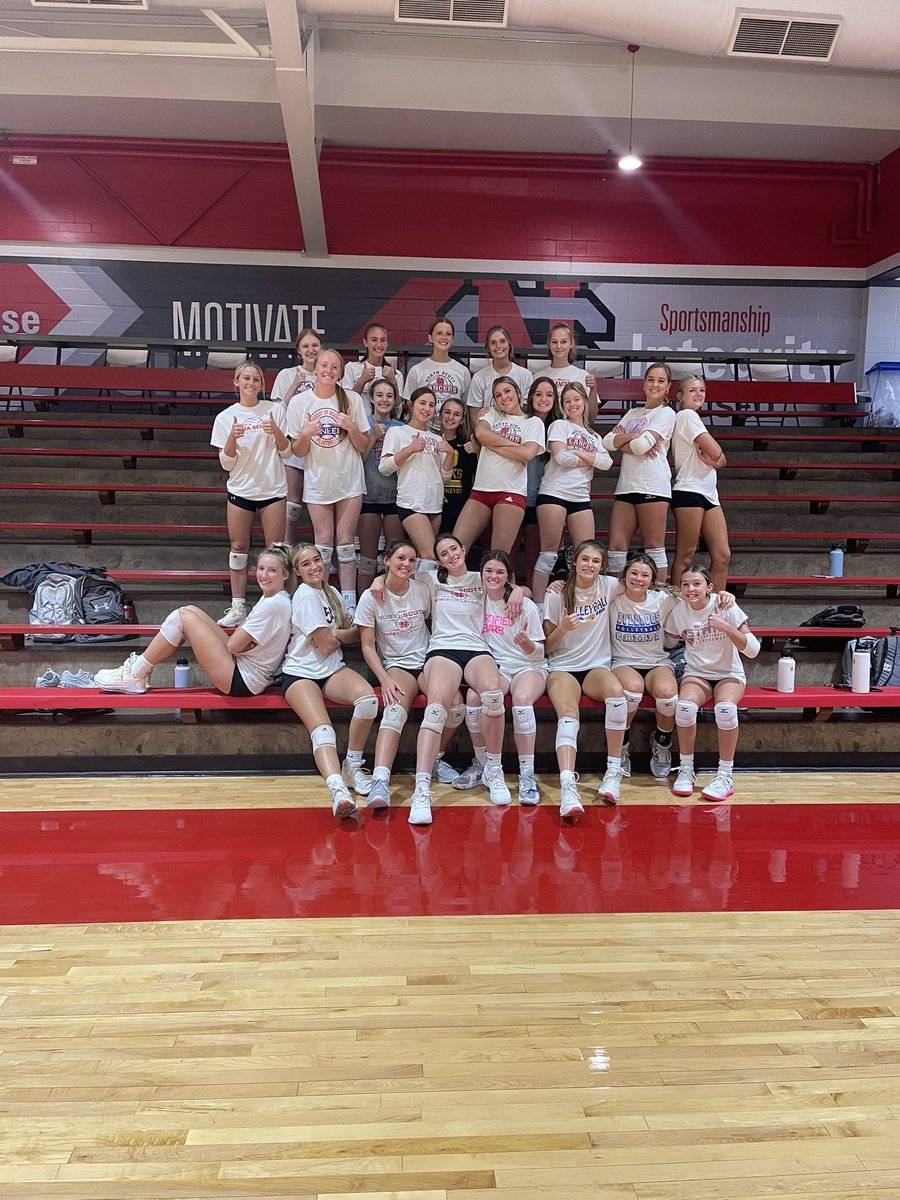 🚨ATTENTION🚨 HUGE GAME TOMORROW FOR YOUR LANCER VOLLEYBALL GIRLS

They will take on PV tomorrow @ PV

Soph/Jv: 5:00

Varsity: 6:30 ish

Theme: WHITE OUT ◻️⚪️🤍🦴🏳️

Be there and be loud!!!!