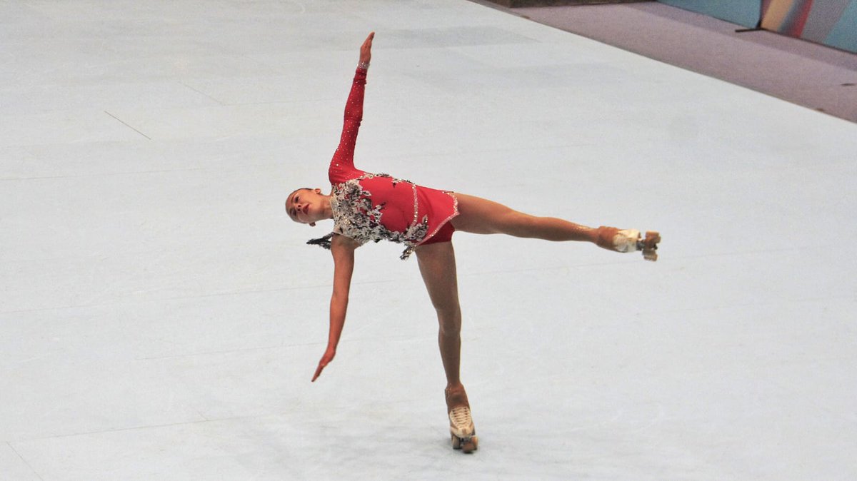 OriosDeportes's tweet photo. La colombiana Paulina Ruiz Romero ganó la medalla de oro en la competencia Libre femenina del Patinaje Artístico en los Juegos Sudamericanos. https://t.co/AnmIdZroa1