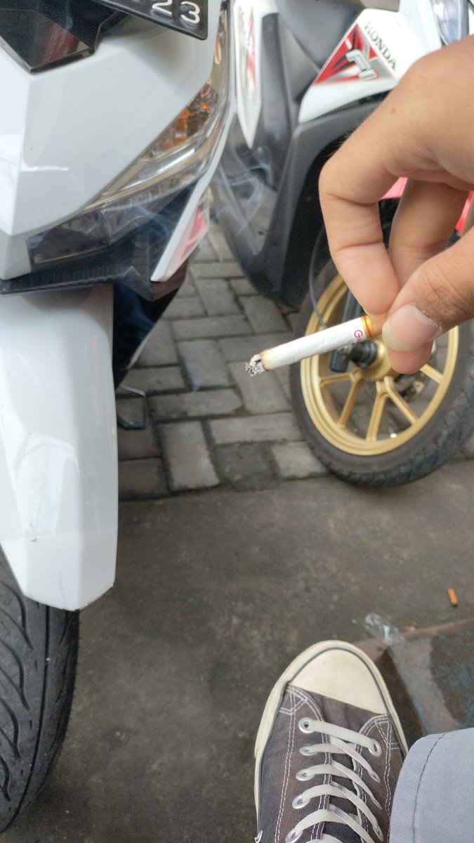 Dimas9ra's tweet photo. Gusti paringi slamet https://t.co/dSFS4Z4inL