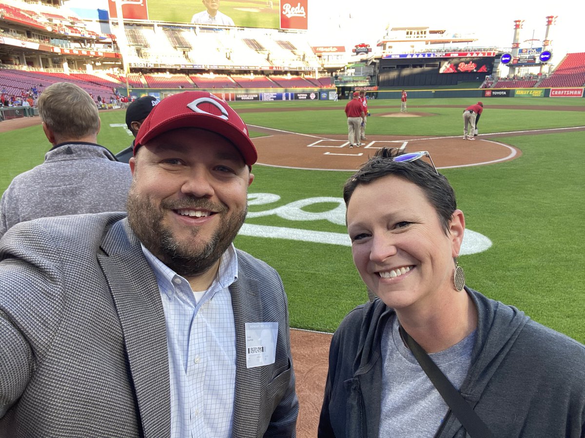 DE_ChadShaffer's tweet image. Thanks to the @CincinnatiReds for hosting the Lincoln Heights Community Makeover team this evening in recognition of the hard work of many partners to transform community spaces across the village, including Memorial Field and Serenity Park. @DukeEnergy @RedsCommunity
