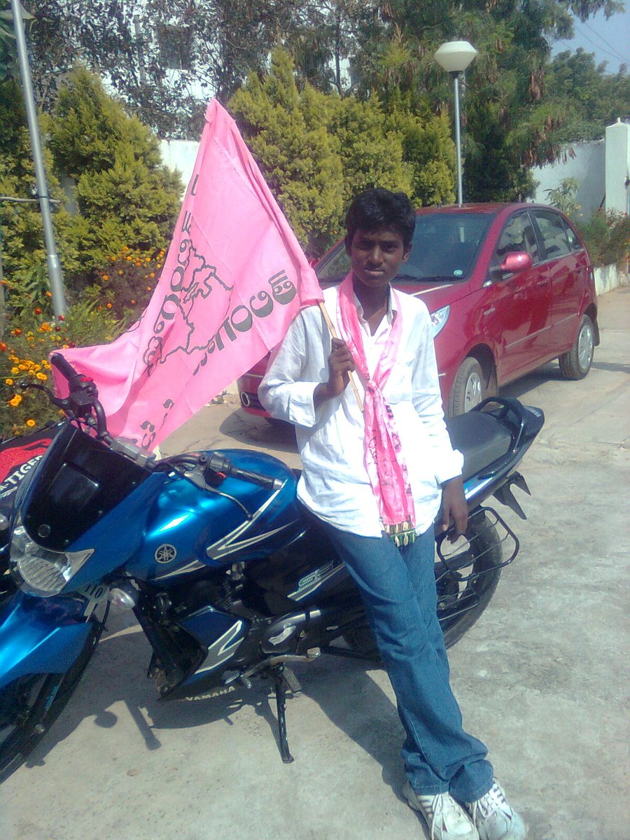 MudduBidda's tweet photo. #ThrowBack_Memories
@MPsantoshtrs @trspartyonline https://t.co/6UYHurLEZz