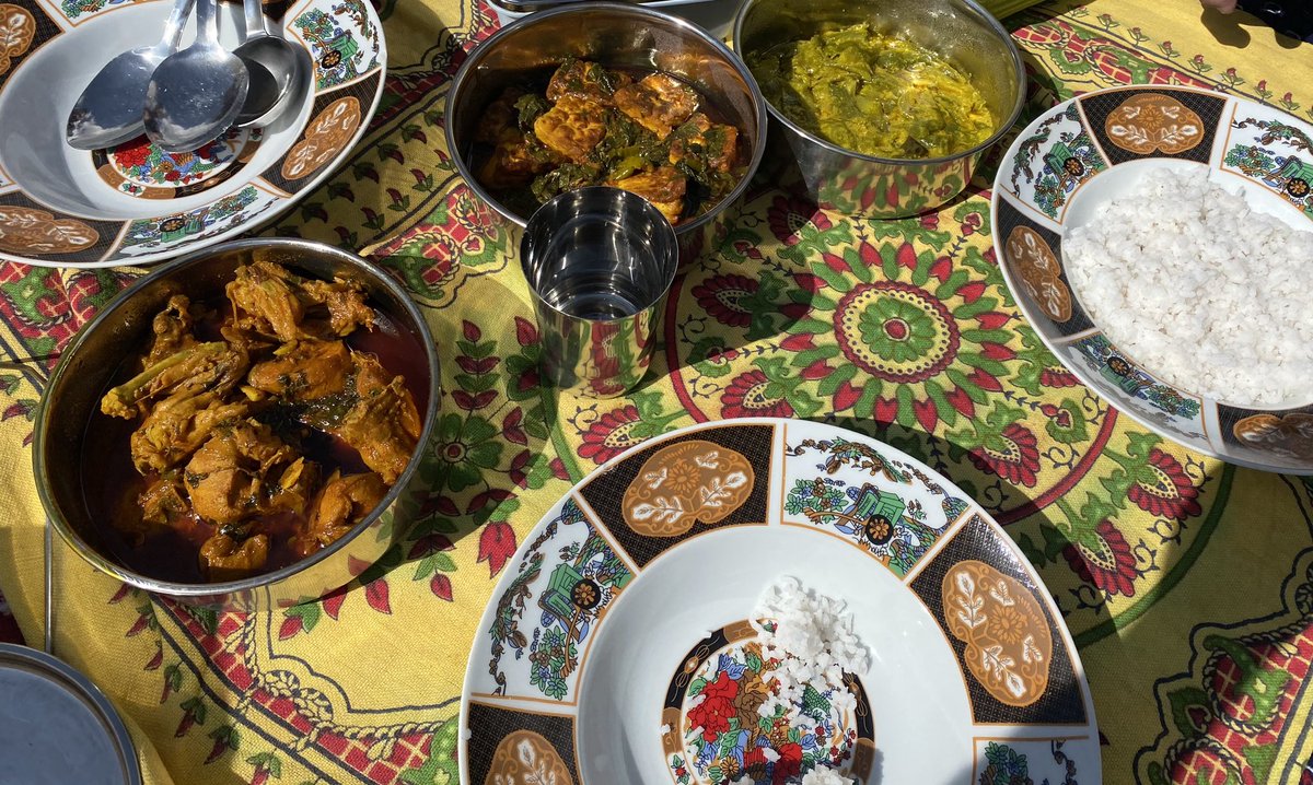 Traluk's tweet photo. Quintessential Kashmiri thing. https://t.co/8QO9Z1eX3y