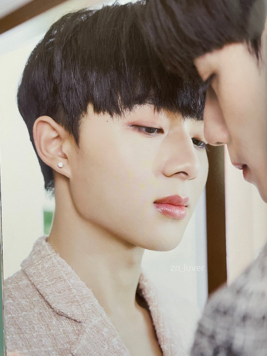 이 분위기 무엇..👀❤️‍🔥영상도 줘여..

#ZeeNuNew #지누뉴 #ซนซน 
#ZeePruk #NuNew