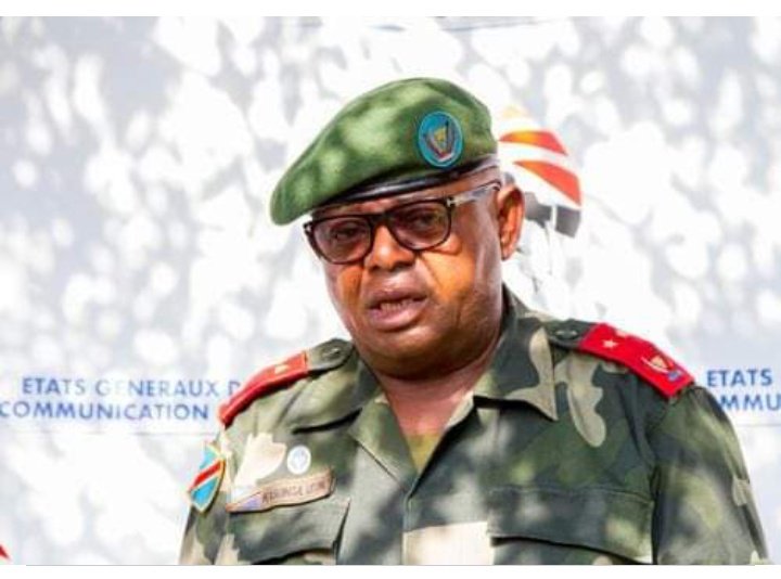 coeurdafriqueM's tweet photo. 🔴#RDC Longtemps porte-parole de l’armée @FARDC_off, le Général Major #KASONGA #TSHIBANGU  Leon-Richard, est nommé chef d’Etat major  général adjoint en charge de l’Administration et logistique.

@leParrainRDC @central_sage @EddyMwela https://t.co/T2qT2HQJmf