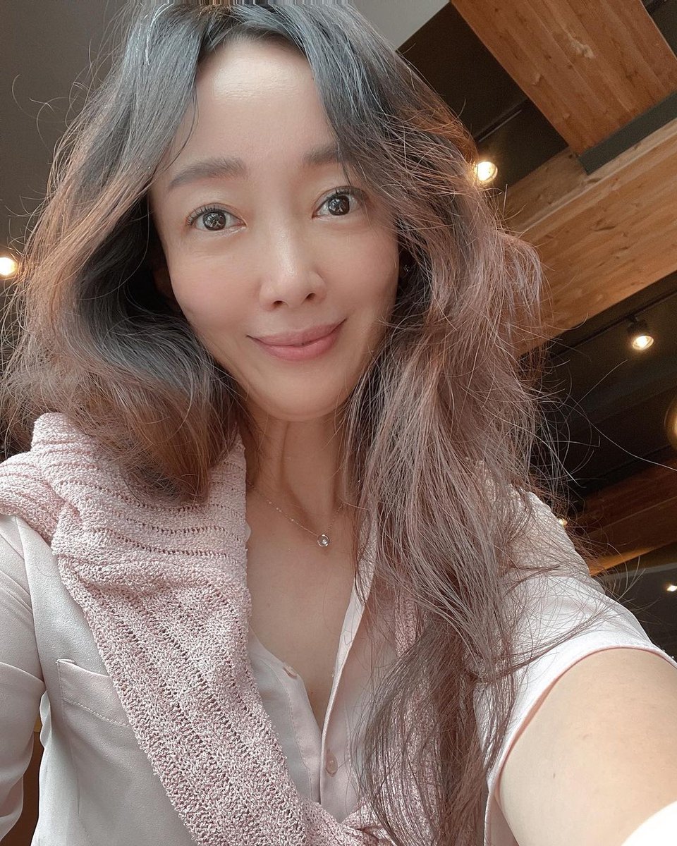 평범한 줌마 에요 ~^^
사진 올려보고 인연 찾아볼려고 합니다 ~
#섹트 #요가 #유부녀 #성인 #아줌마^