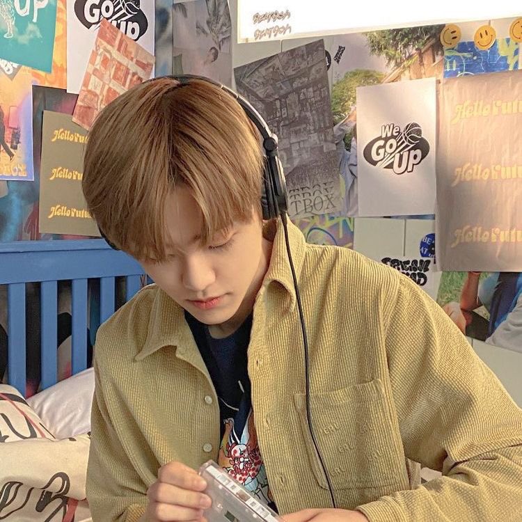 inkbynomin's tweet photo. nomin short au — hello 911. 

“Gue gak pernah mau taruh janji ke seseorang. Gue bantu sebisa mungkin, tapi enggak dengan jaminan bahwa bantuan dari gue bakal berhasil sepenuhnya.” https://t.co/oGXmNquckG