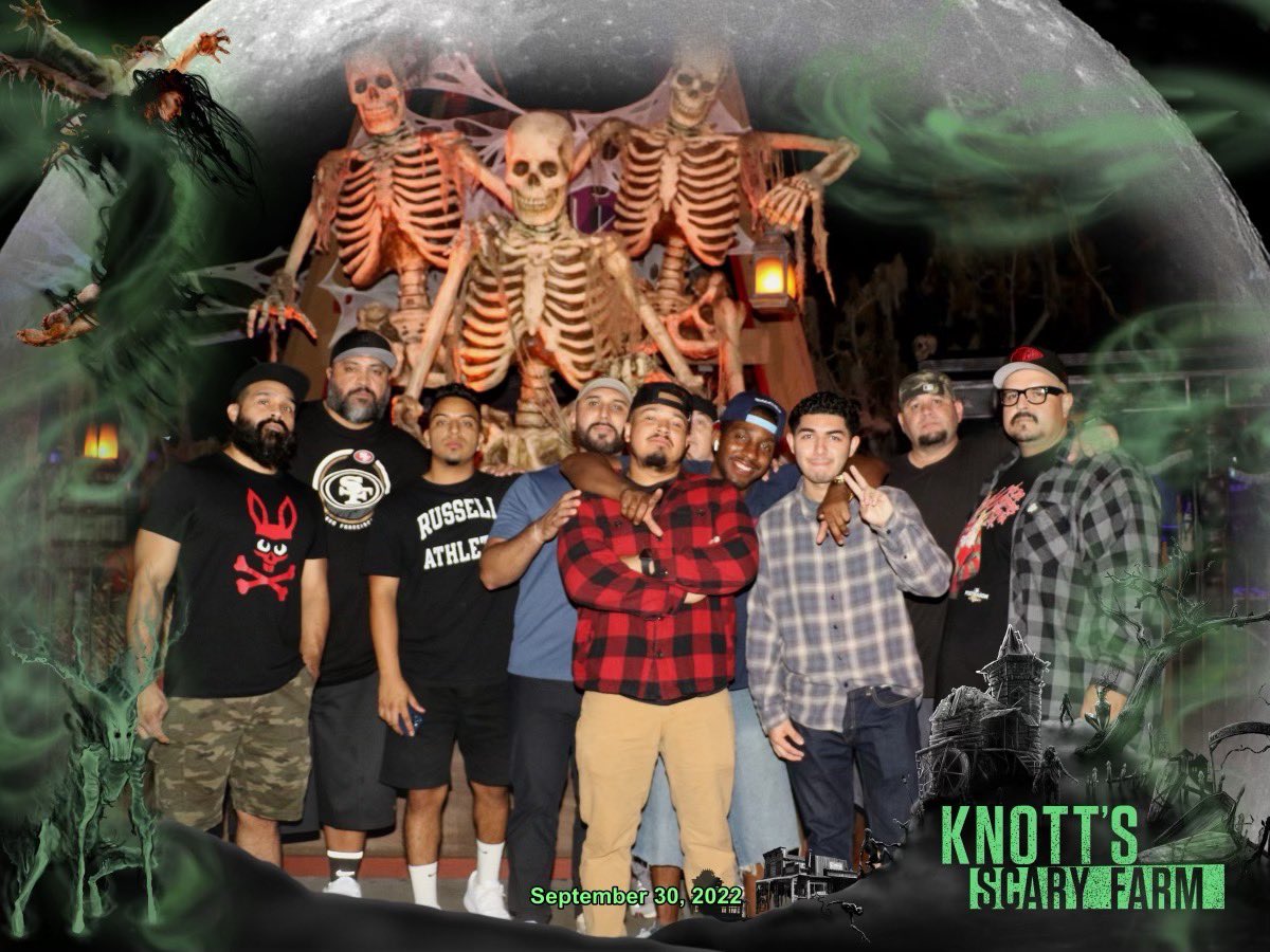 Team Build with my Lakewood team! 😁#knottsscaryfarm22