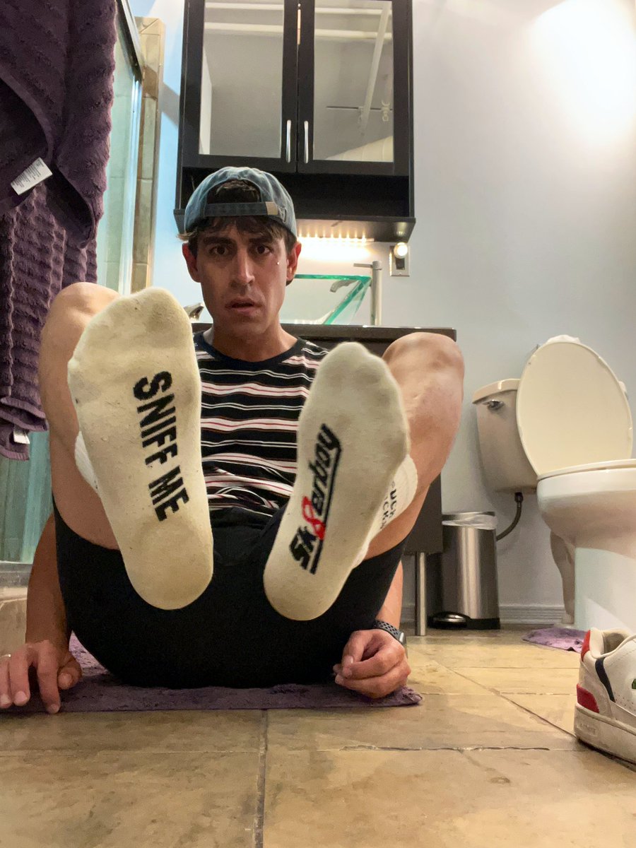skaterfootgod's tweet photo. #sniffme !! Be good little goons &amp; open up those talking wallets!! $niff &amp; $end! Than repeat! Dms are open. Rt drains. Customs. Check out @WishTender https://t.co/g2YZEMvLPN @sk8erboy_com @MASTER_UPDATES @AlphaMaleRT #sk8erboy #findom #cashmaster #dirtysocks #fyp #socksforsale https://t.co/ukCxhUSjDi