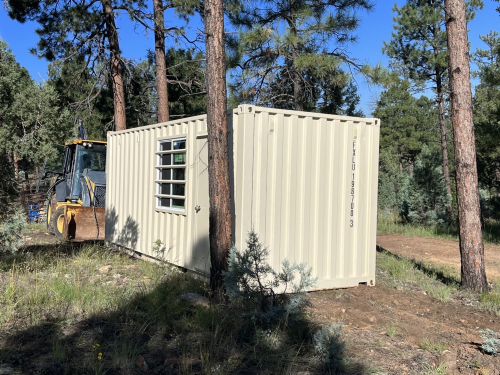 AllStar_Storage's tweet photo. How great is this 20' shipping container shed we delivered?  The walk door and window give it the ability to be more than shed after it's used for storage. 👍🏻

#allstarstorage 
#shippingcontainer 
#modifiedcontainers 
#Storage 
#tinyhouse 
#betterthanashed https://t.co/ZVVW2l5Xyy