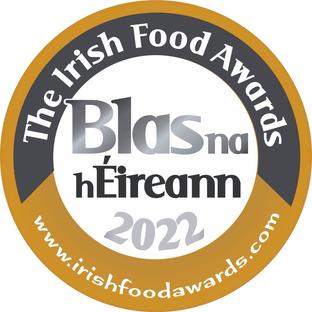 Distillerssauce's tweet photo. Thank you @BlasNahEireann @dinglefoodfest for an incredible weekend. It was our 1st ‘in person’ Irish food awards and the hospitality was immense.@SauceRaspberry @Distillerssauce #Gold2021 #finalist2022 Here’s to 2023! https://t.co/VkAixpeYeI
