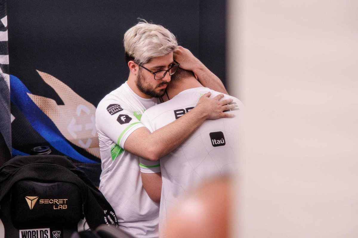 lolesports's tweet photo. 💔 https://t.co/aN4eBgr8ar