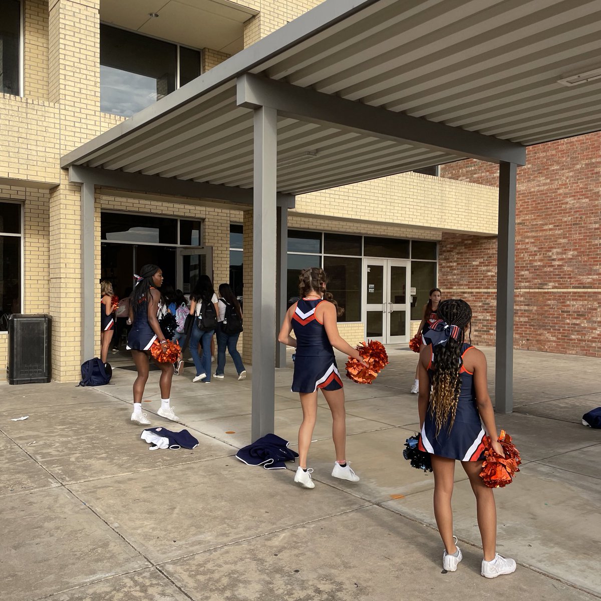 BainesCheer's tweet photo. WHAT A DAY! Between greeting students as they arrived, our AMAZING pep rally, to our neighborhood rivalry game, Longhorn Cheer has been BUSY! Excited to finish out hoco week strong! https://t.co/AcLJzWcxco