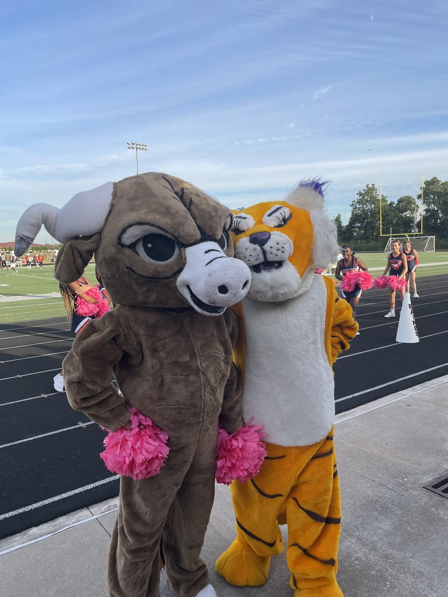 BainesCheer's tweet photo. WHAT A DAY! Between greeting students as they arrived, our AMAZING pep rally, to our neighborhood rivalry game, Longhorn Cheer has been BUSY! Excited to finish out hoco week strong! https://t.co/AcLJzWcxco