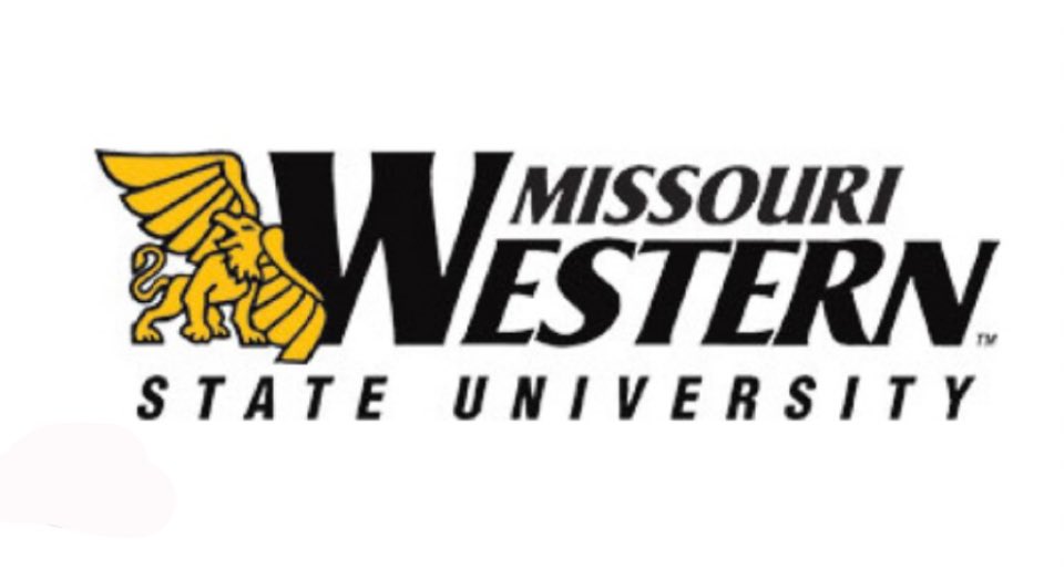 Mattilynn15's tweet photo. Yesterday I verbally committed to Missouri Western, never has a decision been so easy. Becoming a Griffon will allow me to play in a culture that will help my growth as an athlete and as a student. I can’t thank my teammate, parents, teammates parents, and coaches  enough. #grind https://t.co/tBA5GWhJic