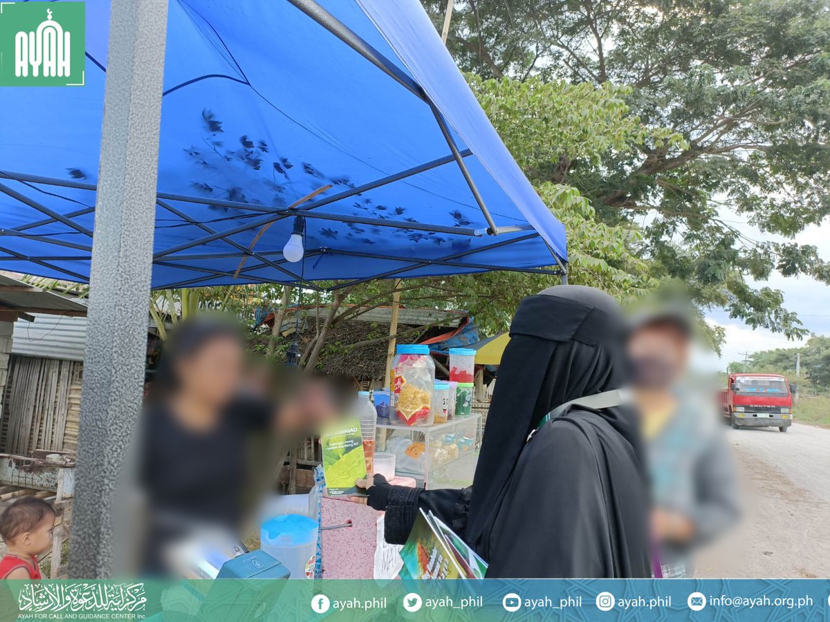 ayah_phil's tweet photo. Street Dawah conducted by Ayah women dawah team Phase 5  Doña Soledad,  General Santos City

#Ayahwomen
#Ayahfordawah
#AyahGensan
#SpreadthemessageofISLAM https://t.co/buZuGrXrz1