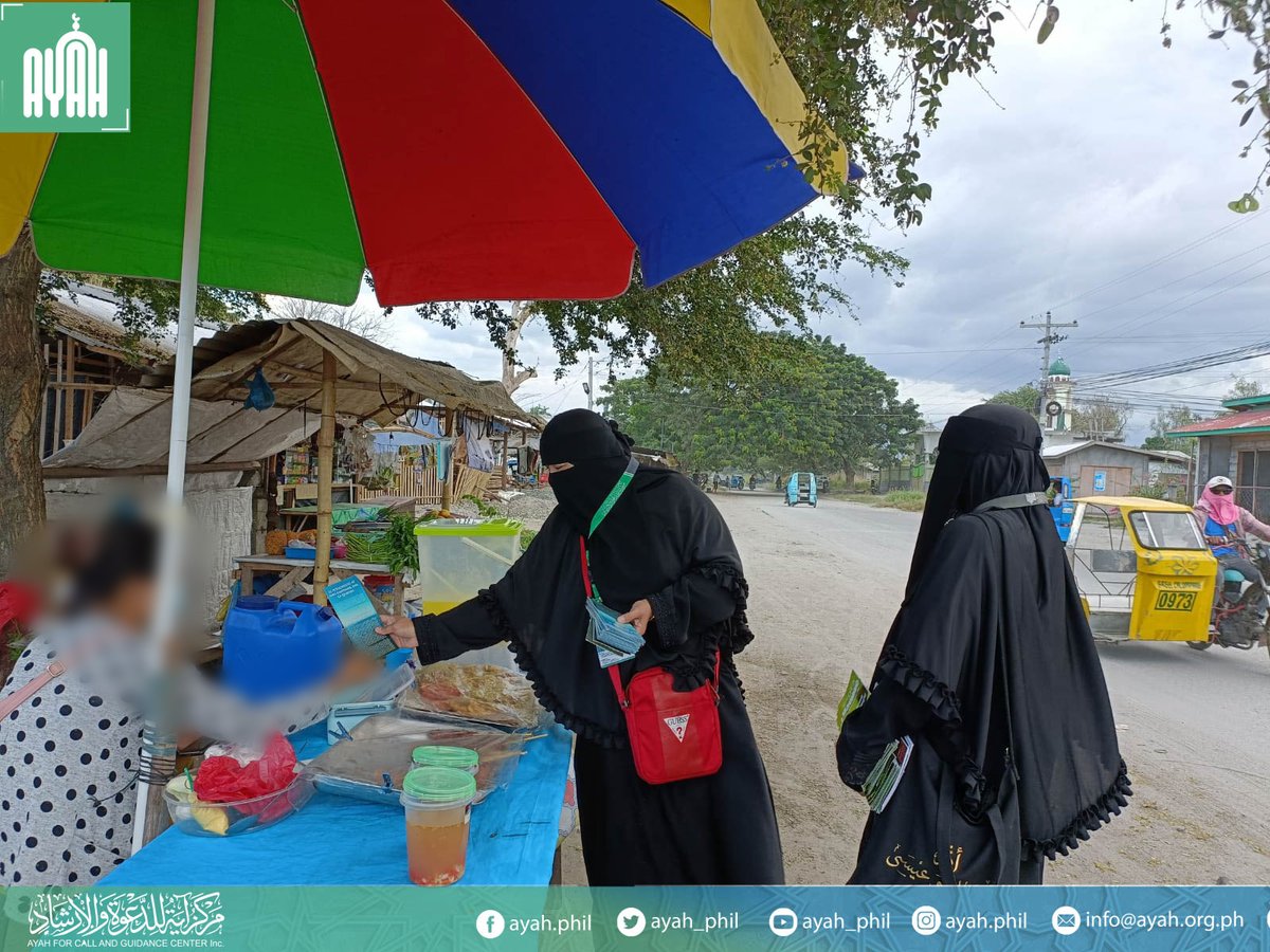 ayah_phil's tweet photo. Street Dawah conducted by Ayah women dawah team Phase 5  Doña Soledad,  General Santos City

#Ayahwomen
#Ayahfordawah
#AyahGensan
#SpreadthemessageofISLAM https://t.co/buZuGrXrz1