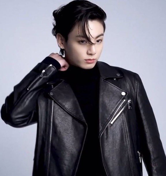 🔞
//Vampires Jik00k, wolf Sj, omega sj, stripper sj, elites jik00k//

There is a surprise waiting for sj when he gets offstage...