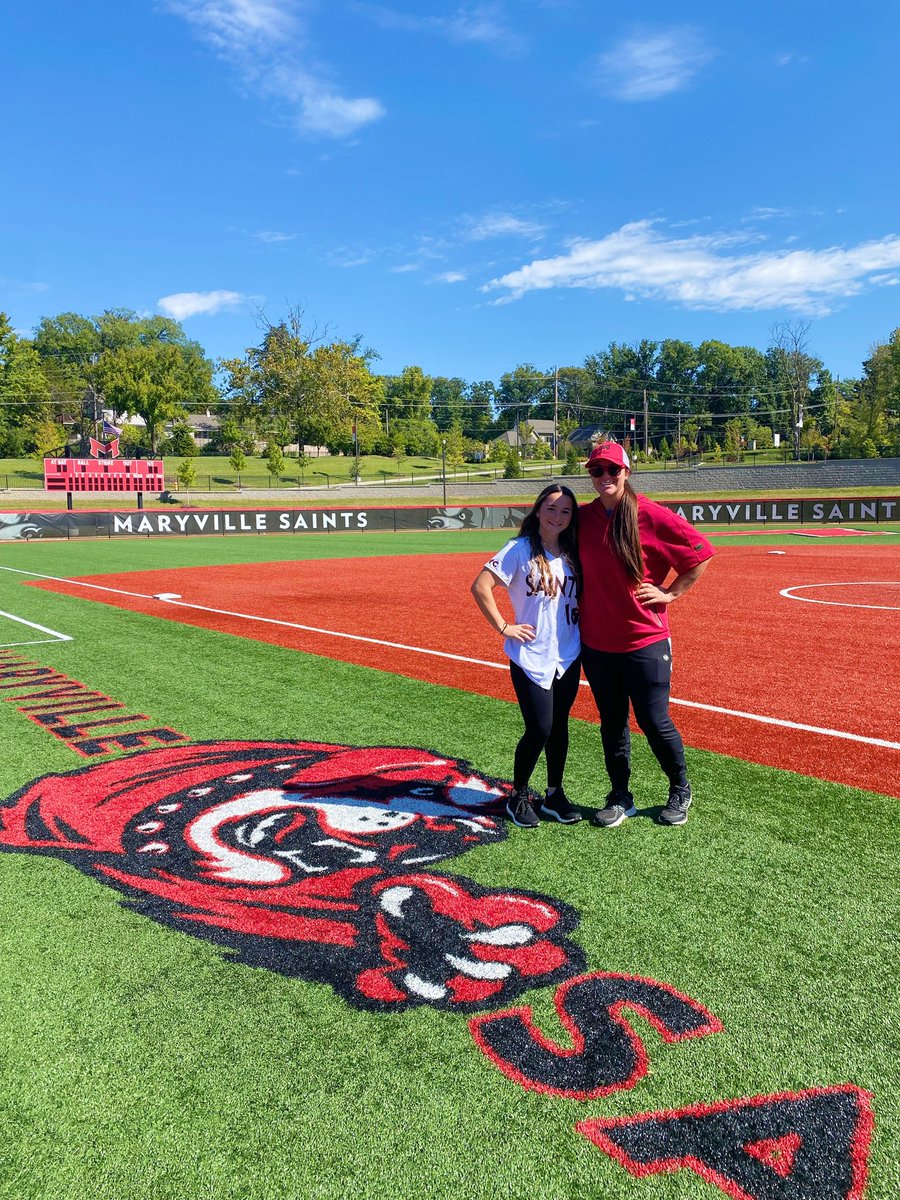 emmaoflahertyy's tweet photo. I’m so excited to announce my verbal commitment to Maryville University to continue my academic and athletic career! @MaryvilleSB @NorICEfastpitch @MandiBaldufnsr @vhhssoftball @KatieMcKayPhil #SaintsNation #BigRedM https://t.co/4eLXNaqiIz