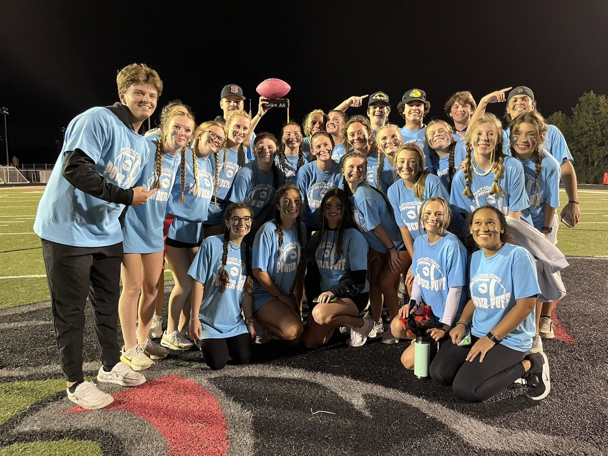 taramill109's tweet photo. Congratulations to the JUNIORS for winning the 2022 Powder Puff Trophy after defeating the freshmen and the seniors! @NaFo_Falcons https://t.co/VCahJoPoWu