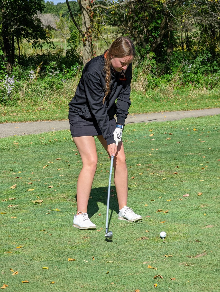 HistoryCzar0's tweet photo. @bagogolf Ella played one season of high school golf. She brought a great sense of humor and a willingness to improve every match. She helped the team qualify for sectionals this season and finished up today. https://t.co/XvlUUYn1rB
