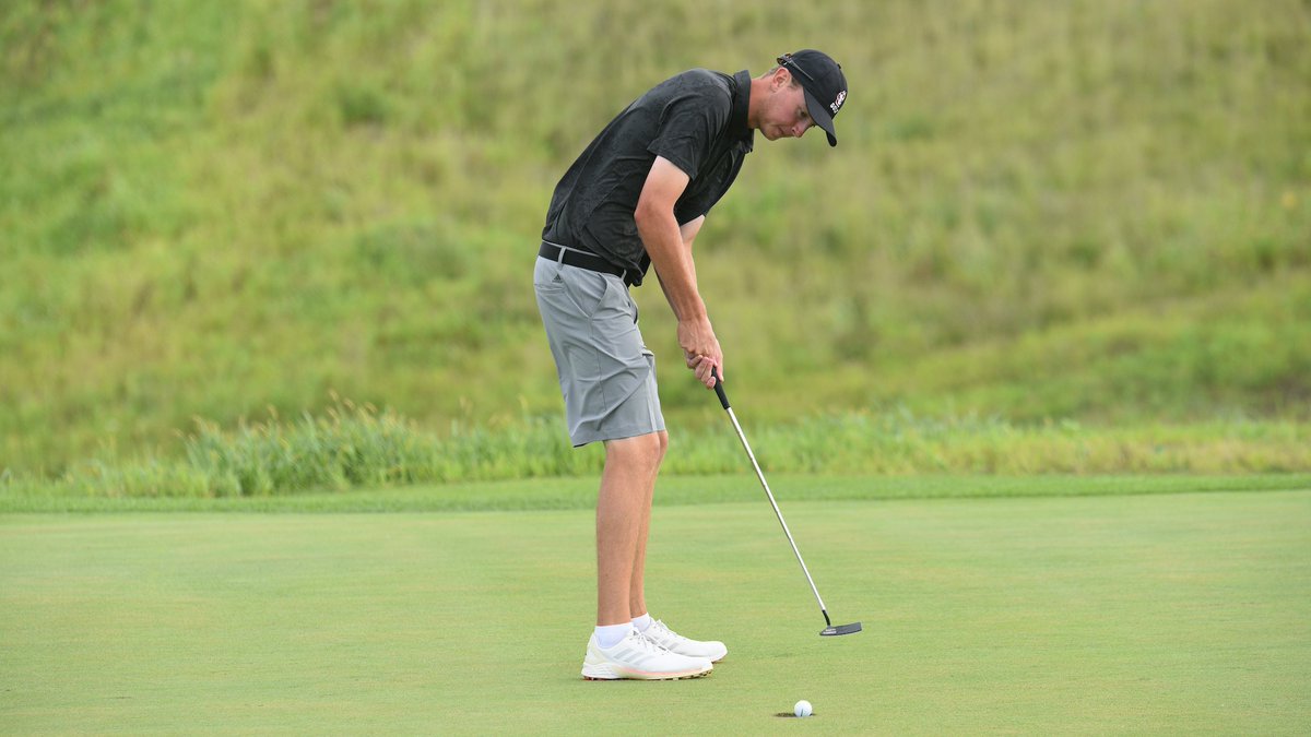 SDCoyotesMGolf's tweet photo. Moved up five spots in round two and heading into the last round in seventh! 

📰: https://t.co/zZE6zd9nci

#WeAreSouthDakota x #GoYotes 🐾 https://t.co/s0C38ewNuy