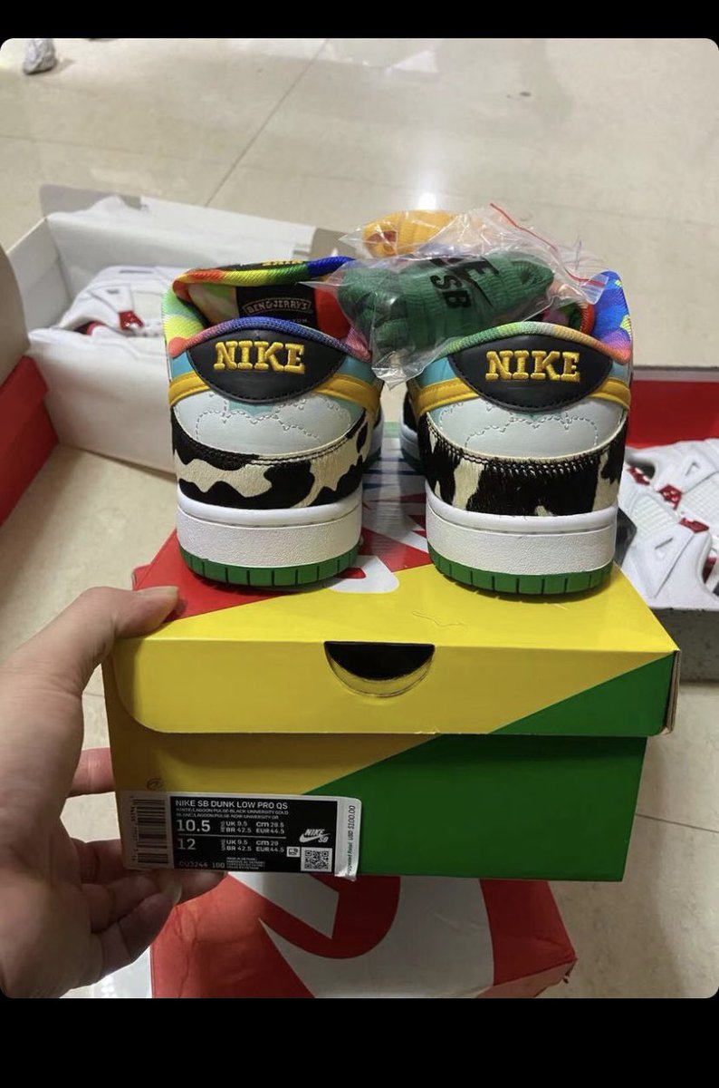 tnbcxsh's tweet photo. So glad to get these they are tuff 💰#benandjerrydunks https://t.co/qWM80HpcxQ