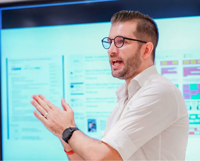Mekong_Capital's tweet photo. Being at the source for causing breakthrough results, Max-Ferdinand Scheichenost, Partner, Mekong Capital
👉 Read more: https://t.co/kkG6FtuEFz
👉 Meet Max here: https://t.co/YROiQ0mvDd
#MekongCapital #PrivateEquity #MekongCapitalBlog #OntologicalApproach #VisionDrivenInvesting https://t.co/1S2ueVz3N7