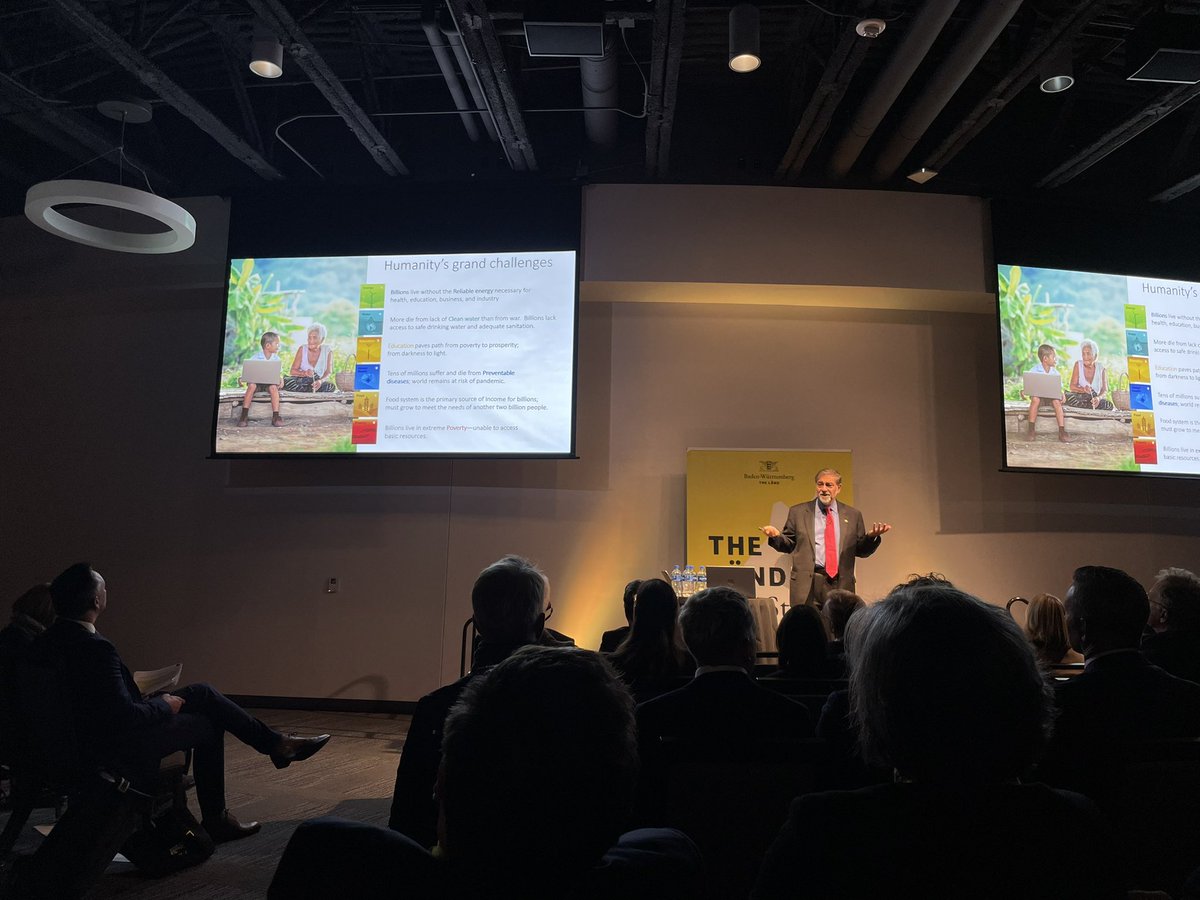 GermanyNY's tweet image. CG Gill, Minister-President Kretschmann and @regierungBW ended the day with a reception to celebrate #GermanUnity and some insights on the future of technology by @wadhwa and @Thomas_Kropf; @theleand @CarnegieSciCtr