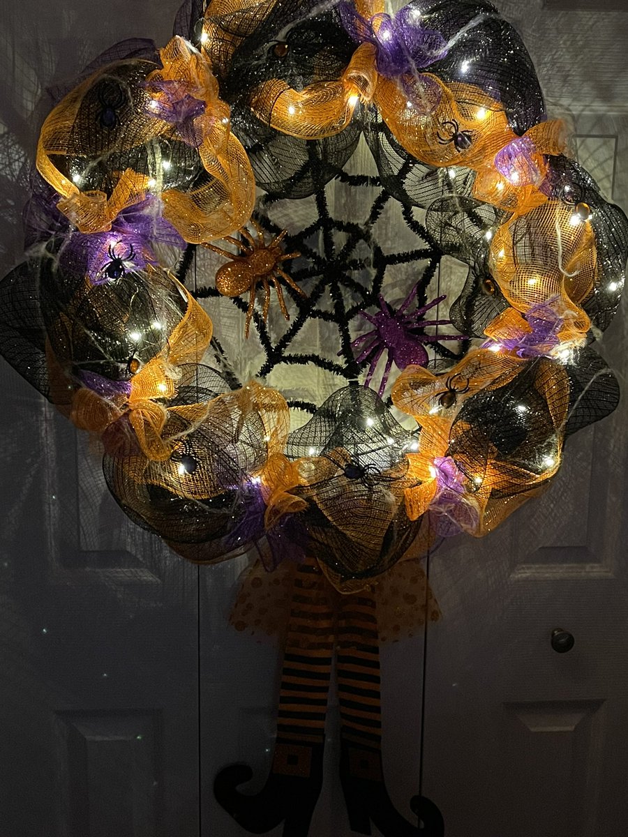 RKrepakevich's tweet photo. #craftastic #Halloween2022 https://t.co/dXwapJ1QPm