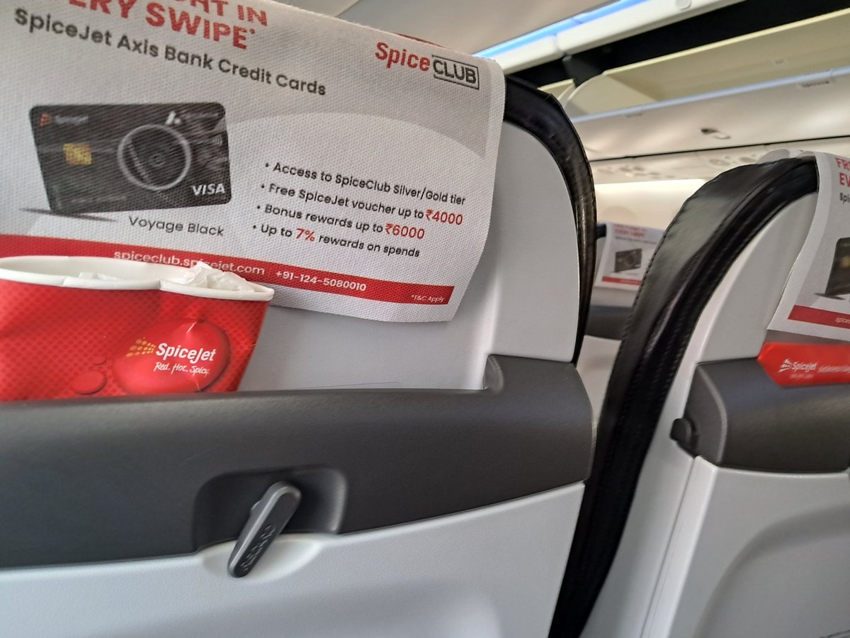 adas_goa's tweet photo. @flyspicejet @SpicejetS Pathetic service in Spicejet SG354 on the 4th Oct morning. Cleaning standard for a fresh flight. https://t.co/ClAwkCP1WJ