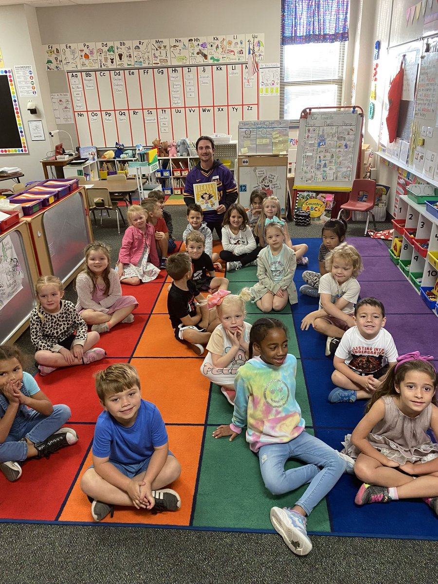 AshThomas80's tweet photo. Cru baseball hits a home run by reading this month’s Staff Pick book tomLakewood Leopards! Similar to a Principal’s Pick, staff members choose a book that conveys an important message. Coach Harmon and Coach Brent selected “I Really Want to Win” @BeltonISD @CruSports @crubaseball https://t.co/g976HECMKK