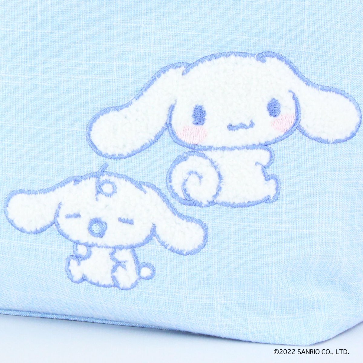 「フリフリバッグ シナモロール サガラ刺繍オーガンジーレースのフリルがかわいいです」|ご当地キティのイラスト