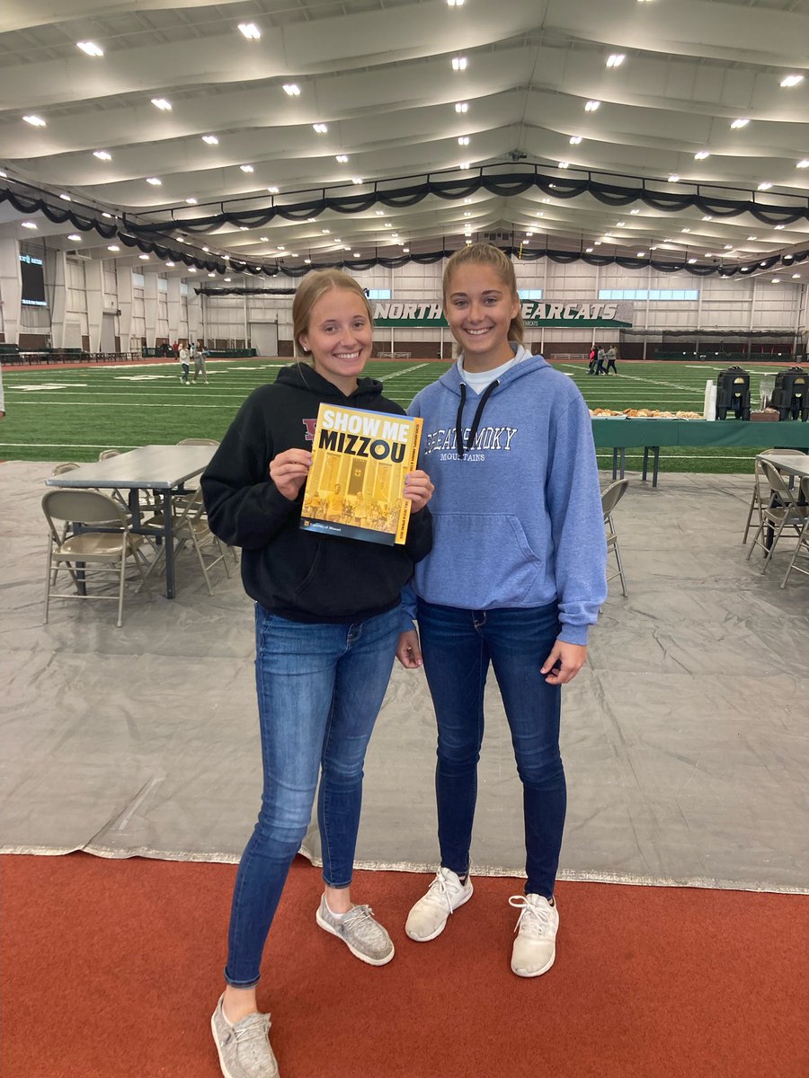 JC123Eagles's tweet photo. Jefferson juniors and seniors attended a college fair at NWMSU today.  “It was a good opportunity to get information from multiple colleges in one location” Ethan Holtman-junior https://t.co/5qsRNa8gNf