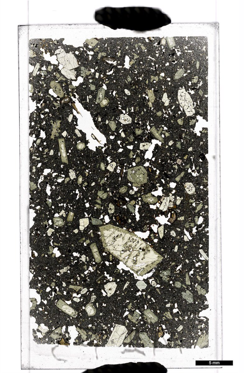 Structural_Ward's tweet photo. Back in the lab for another week of laser mapping, this time analysing beautiful cpx from Muriah, Indonesia #UQmagmateam @UQ_sees https://t.co/sr6uGIt5LX