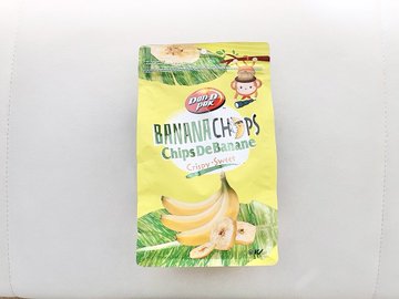 業務スーパー バナナチップス 星3つ ドライフルーツではない 甘くサクサクして軽い口当たりだけど油で揚げてるため脂質とカロリーは高い