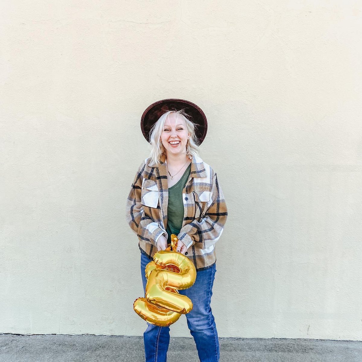 Hannah Marie | previously PlottingerTwist tweet media