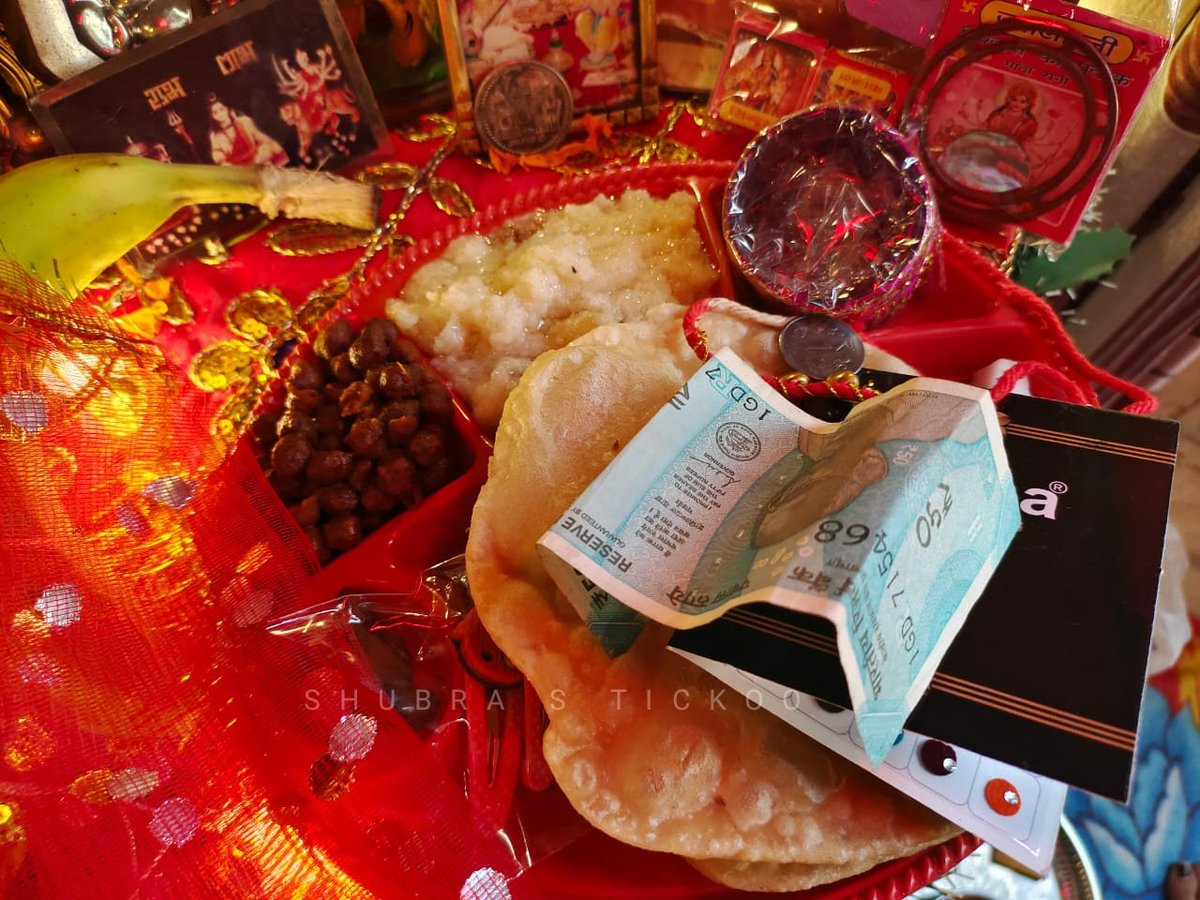 tickooshubra's tweet image. #महानवमी #JaiMaaDurge #tuesdayvibe 
#Prasaad #Navmi #Jaimatadi🙏🌼🌼