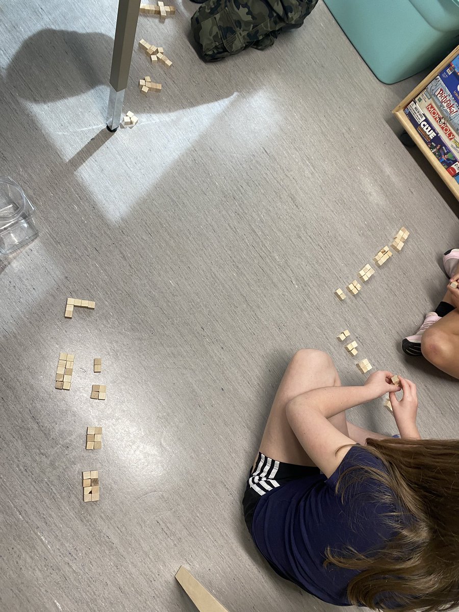 mlle_fsl's tweet photo. Our class has learned a lot about patterning and are now applying it to real-life contexts. Our classmate Violet is going to make lots of money dog walking 😉
#Math #Patterning @shcsparis https://t.co/qAbDZirixH