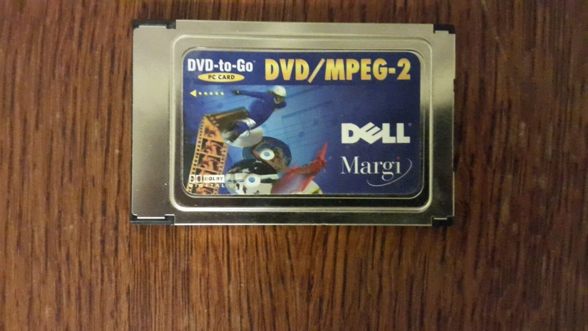 Ak1SSSStar's tweet image. Macintosh PowerBook DVD-Video PC Card、どこ探しても無いんだけど、2枚目とか3枚目のカードで代用できたりするのかな?教えてエロい人! #apple #powerbookg3