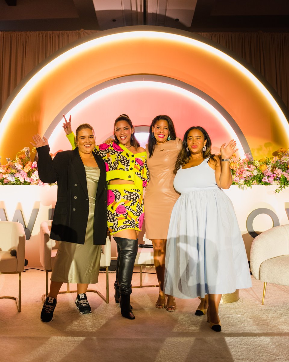 PalanteMax's tweet photo. This weekend we kicked off celebrating that “Our Latinidad is Our Superpower” at #WeAllGrowSummit 💜
Gracias to the @weallgrowlatina community for joining us at the #PalanteHBOMax suite! https://t.co/z7wb4enRXs