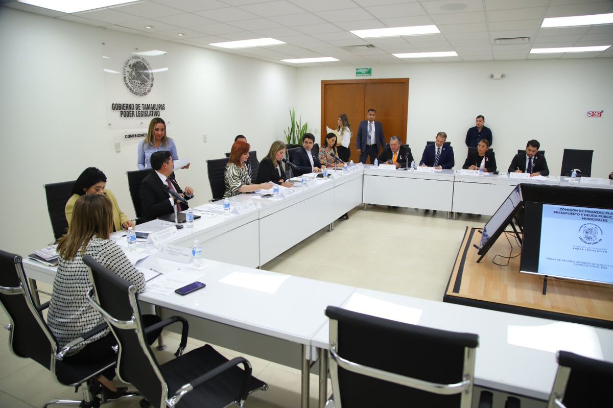 CongresoTams's tweet photo. #EnComisiones Se dictaminan procedentes, sin incremento, 38 tablas de valores unitarios de suelo y construcciones, para el ejercicio fiscal del año 2023. https://t.co/hCyToXnHyC