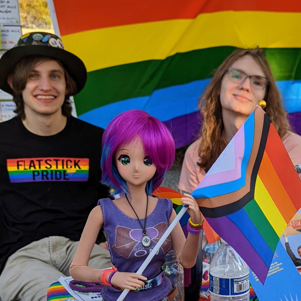 rc2agog's tweet photo. LGBTQ+ History Month! Vote for freedom to be who you are! / Kitsu with Noah &amp; Drew at PFLAG booth, Issaquah Salmon Days 💜🏳️‍🌈 #Hypatia #Mirai #Fortoo #Kitsu #SmartDoll #BJD #Vote #PFLAG #lgbthistorymonth #lgbthistory #lgbtsupporter #rainbowflag #ProgressPrideFlag #LoveThyNeighbor https://t.co/OtaK8CKrQy