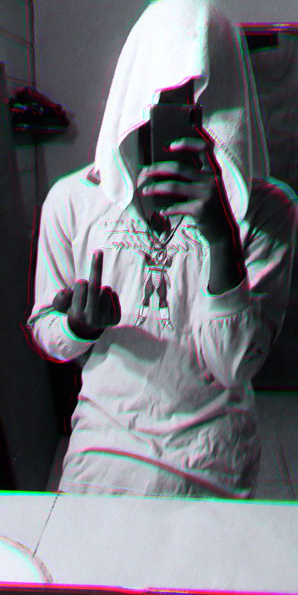 ArthursCleon's tweet photo. Bro I look so weird here https://t.co/uT159EWxXp