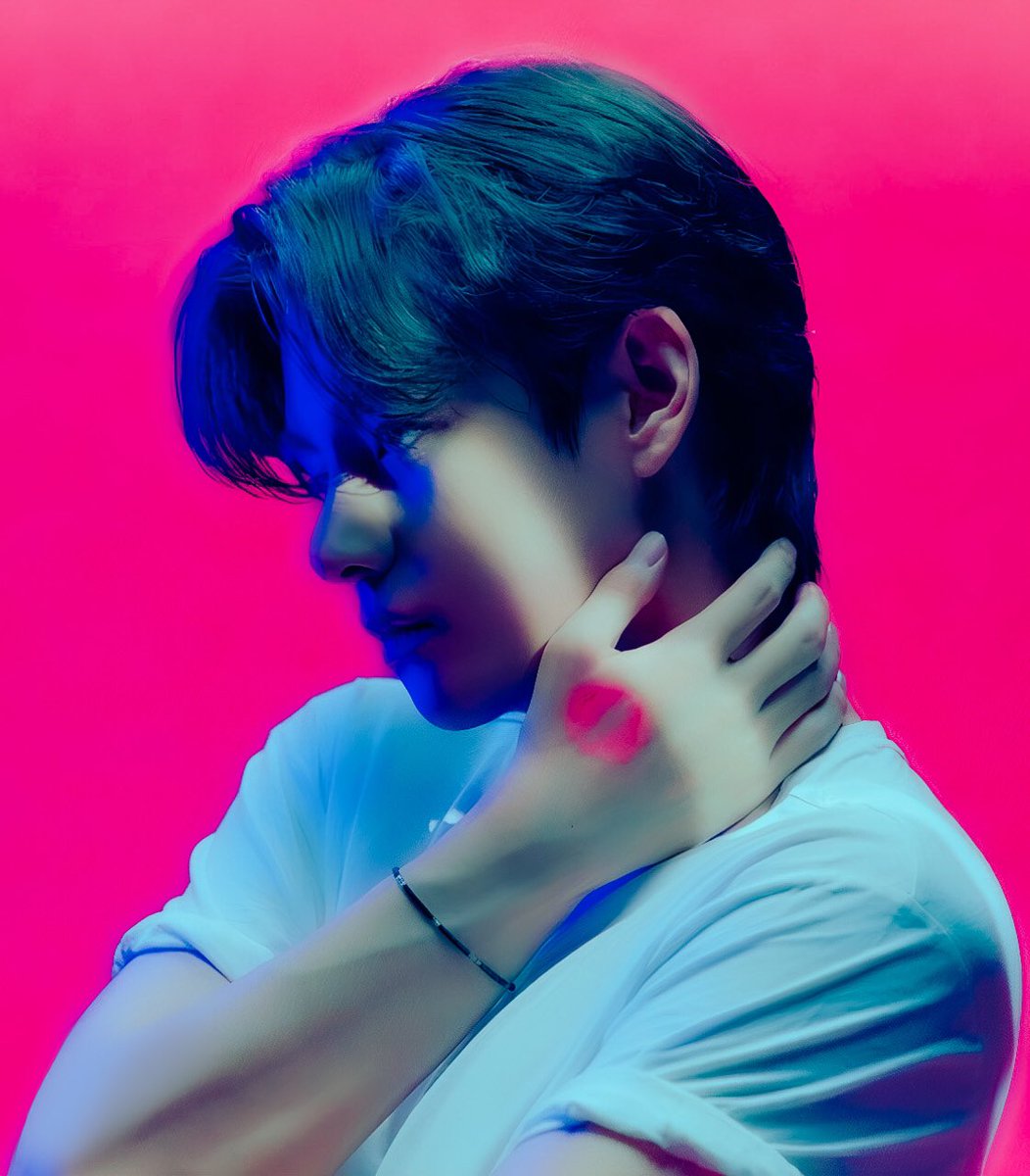 vmypetaI's tweet photo. @theglobalchoice I vote for #V #KimTaehyung of @BTS_twt for #TheGlobalChoice100 https://t.co/x5oNnVkZOV