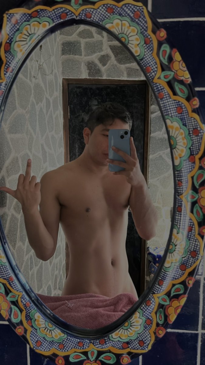 PacoJaVis22's tweet photo. Excuse me, uhm, I love you🤍 https://t.co/fcIUeEVeDv