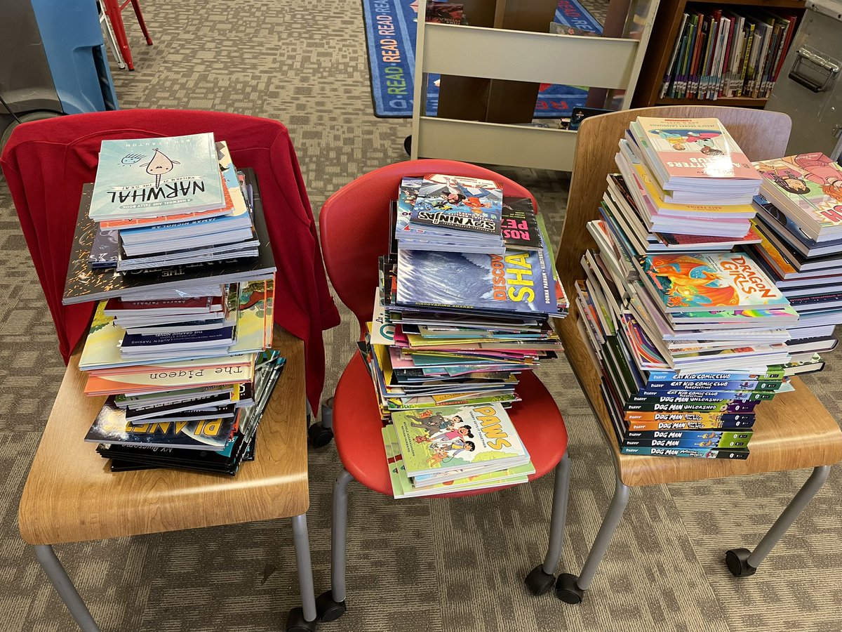 lgothard's tweet photo. Five huge stacks of books purchased with some of our Scholastic Dollars after our school record breaking Book Fair where we exceeded sales of $13,000!  Way to go Eastside! @ClevelandISDTX @EastsideCISD @ESEPrin_CISD https://t.co/rGRDIR6uiA